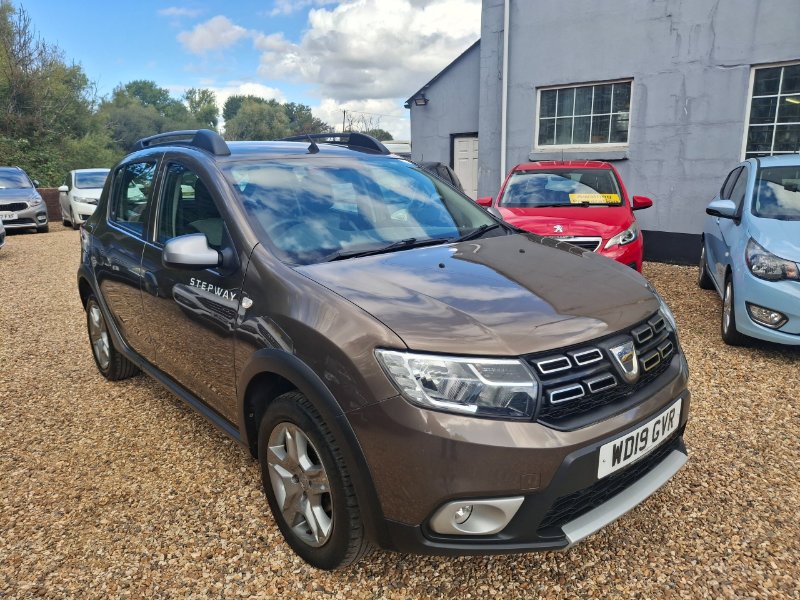 Brown Dacia Sandero Stepway 1.5 Blue dCi Comfort Hatchback 5dr Diesel Manual Euro 6 s/s 95 ps