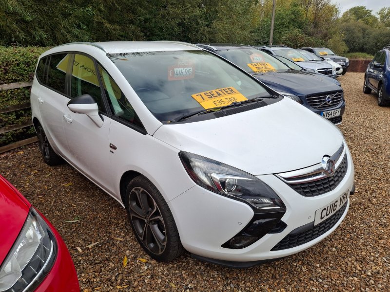 White Vauxhall Zafira Tourer 1.6 CDTi ecoFLEX SRi MPV 5dr Diesel Manual Euro 6 s/s 136 ps