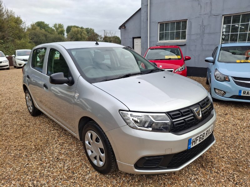 Silver Dacia Sandero 1.0 SCe Ambiance Hatchback 5dr Petrol Manual Euro 6 75 ps