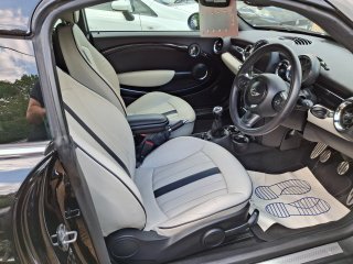 /photos/10605/b2b9ae42-82e8-1d66-2c69-ecc5550022a8_i320x240.jpg