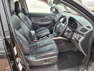 /photos/10605/c377e49a-b7d0-1cee-c750-ddd03c3ee73d_i320x240.jpg