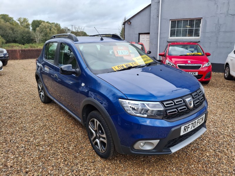 Blue Dacia Sandero Stepway 1.0 TCe SE Twenty Hatchback 5dr Bi Fuel Manual Euro 6 s/s 100 ps